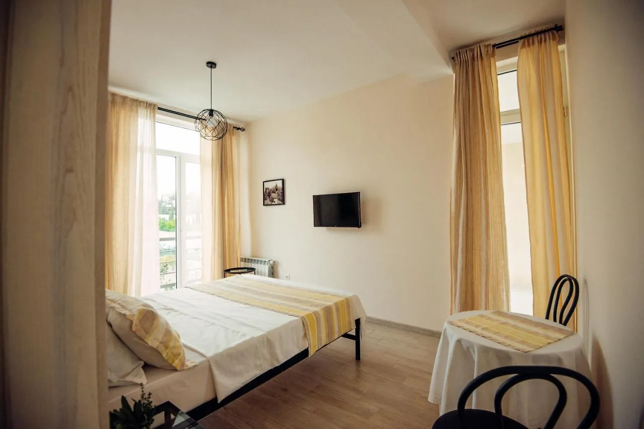 *** Otel Veronika Home Tiflis Gürcistan